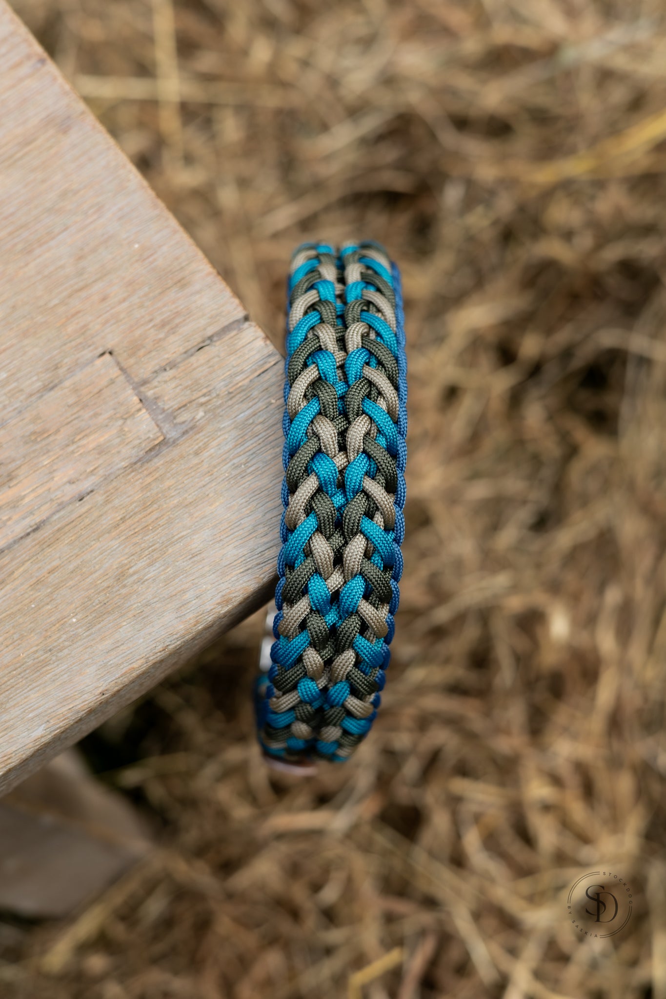 Halsband Modell „Dancing Colors“