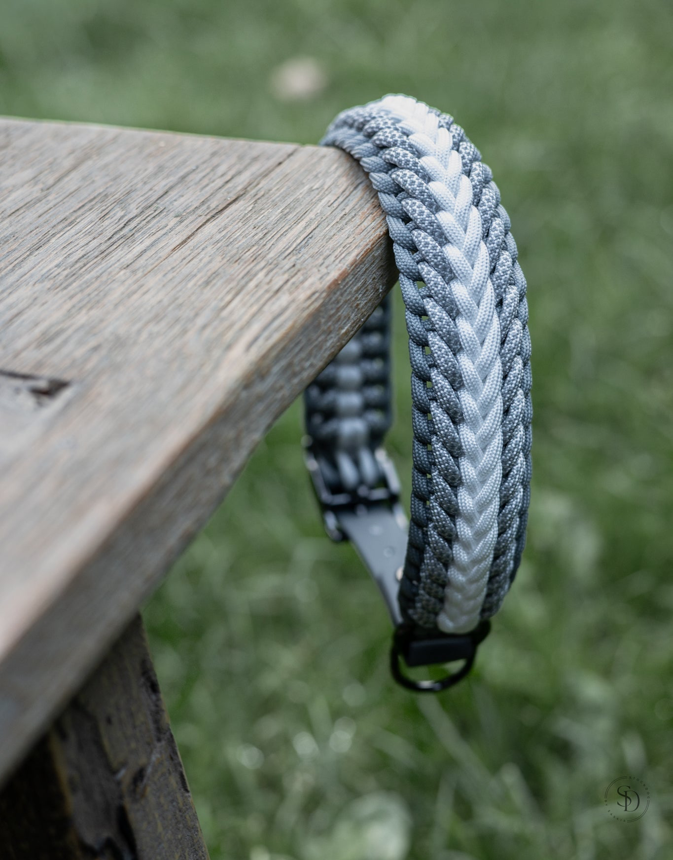 Halsband Modell „Rom“