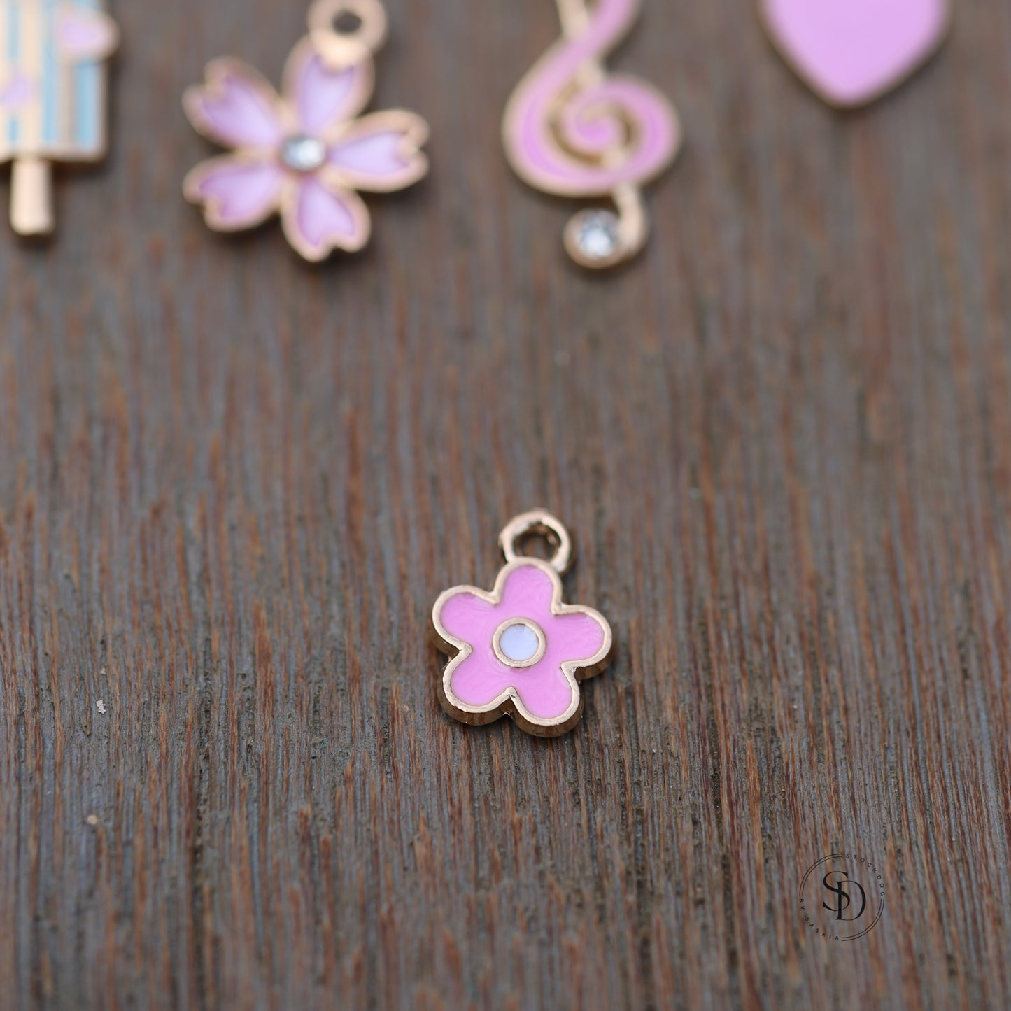 Alle Charms