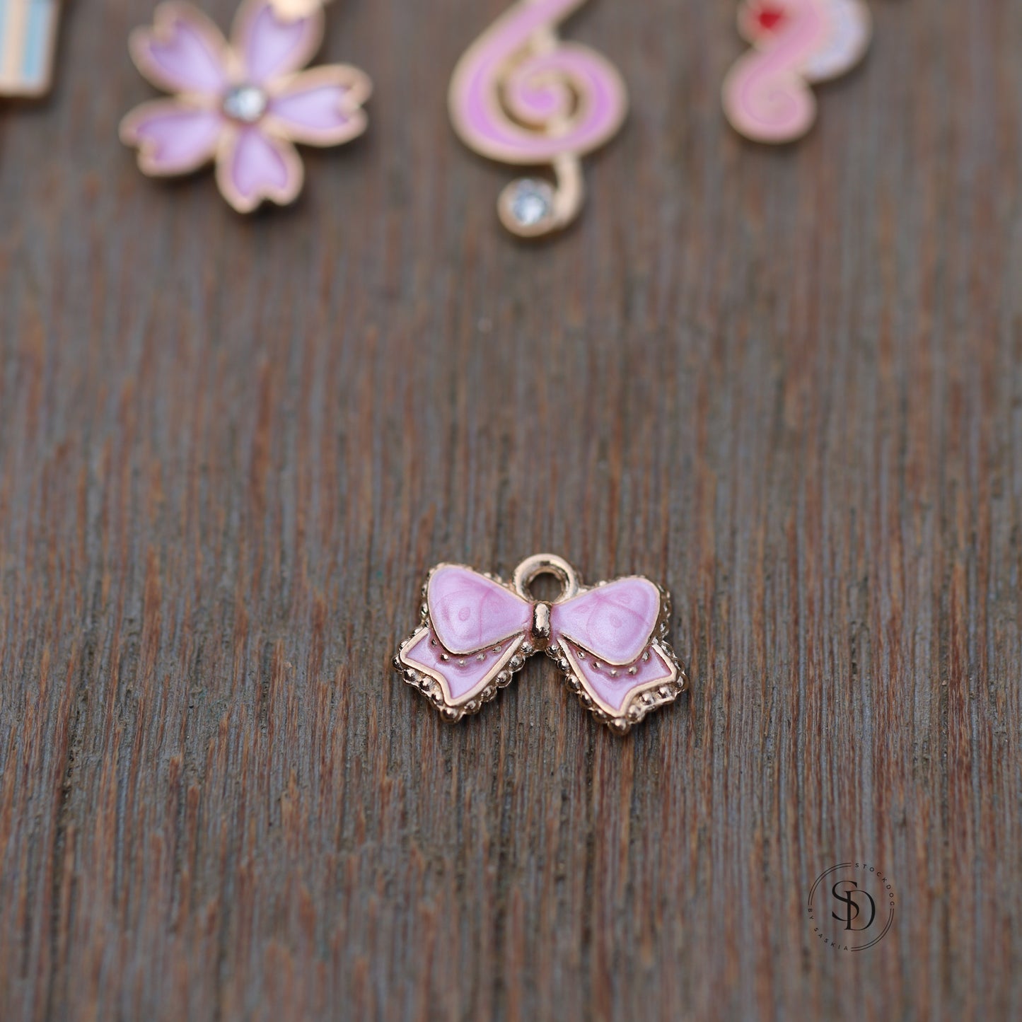 Alle Charms